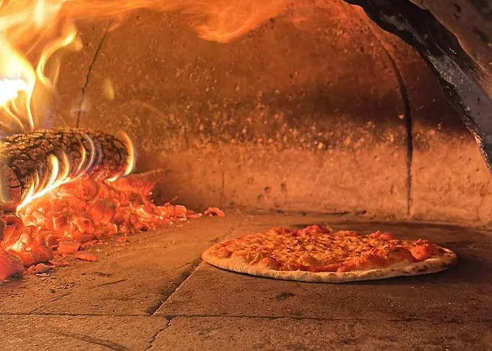 尤坎帕尼勒酒店 *