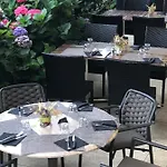 U Campanile Hotel *