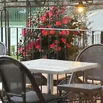 U Campanile Hotel *
