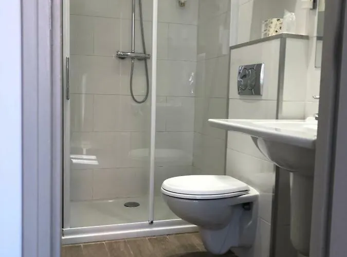 فندق U Campanile *